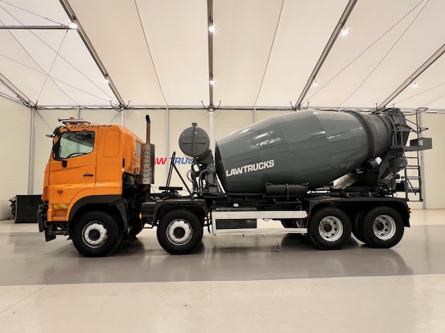 Hino 700 3241 8×4 Cement Mixer