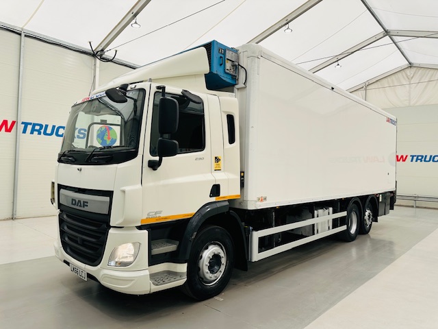 DAF CF 290 6×2 Rear Steer Fridge Box