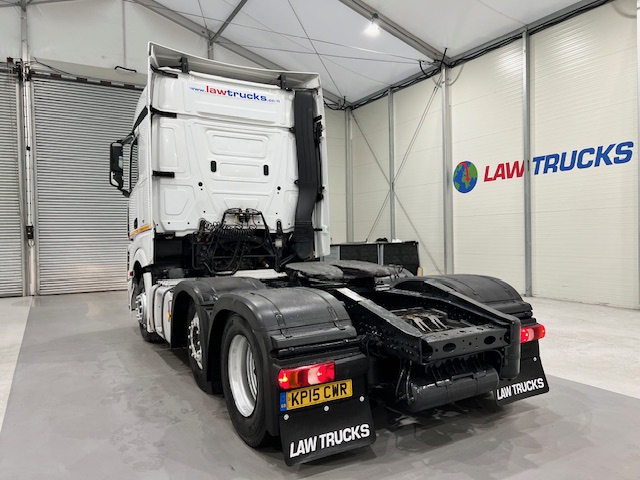 Mercedes Actros 2545 6×2 Midlift Tractor Unit