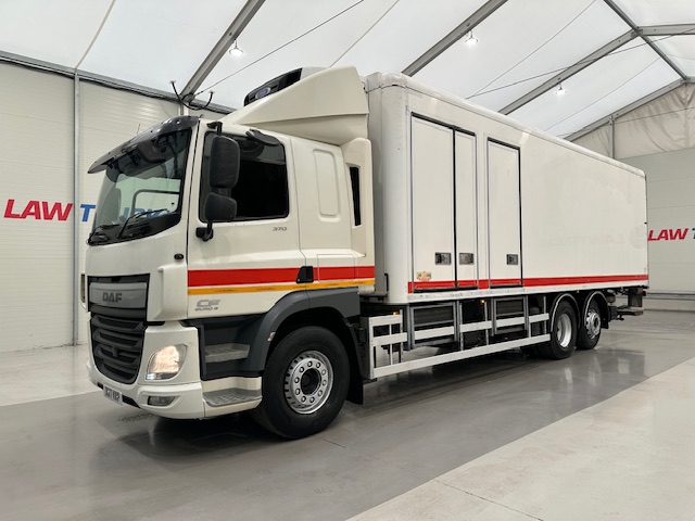 DAF CF 370 6×2 Sleeper Cab Fridge Box