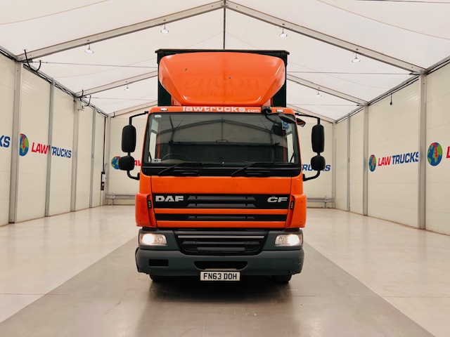 DAF CF75 310 6×2 Rear Lift Day Cab Curtainsider
