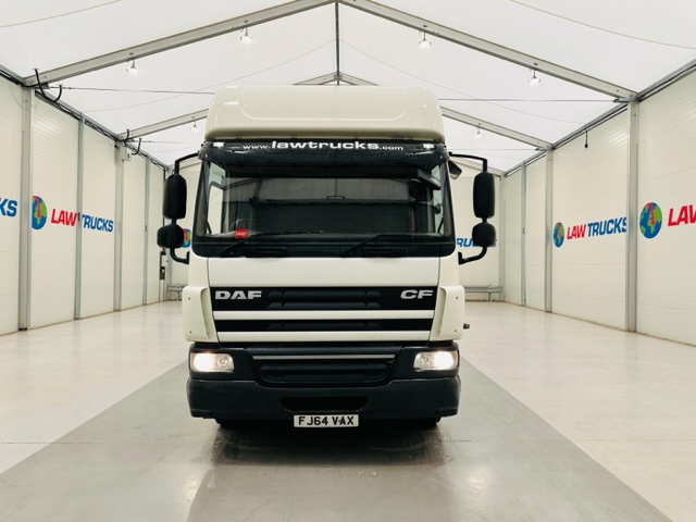 DAF CF75 310 6×2 Rear Lift Sleeper Cab Curtainsider