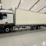 Mercedes Actros 1830 Sleeper Cab Box Van - thumbnail