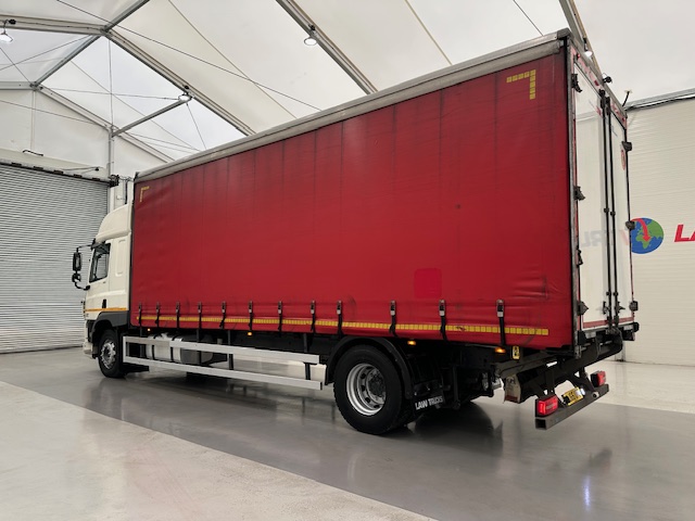DAF CF 310 Sleeper Cab Curtainsider
