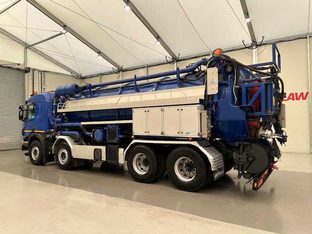 Scania P420 8×4 Sleeper Cab Vacuum Tanker