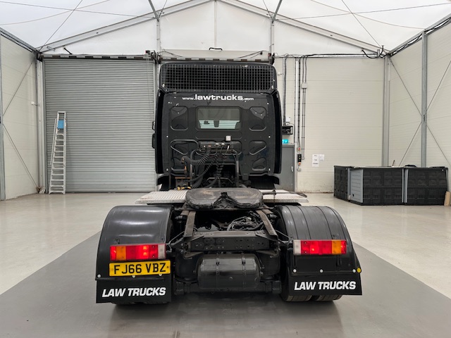 DAF LF 260 4×2 Rest Cab Tractor Unit