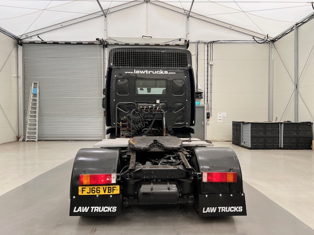 DAF LF 260 4×2 Rest Cab Tractor Unit