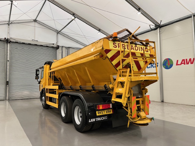 DAF CF75 310 6×4 Day Cab Gritter