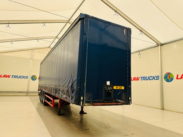 Montracon Tri Axle Curtainsider Trailer
