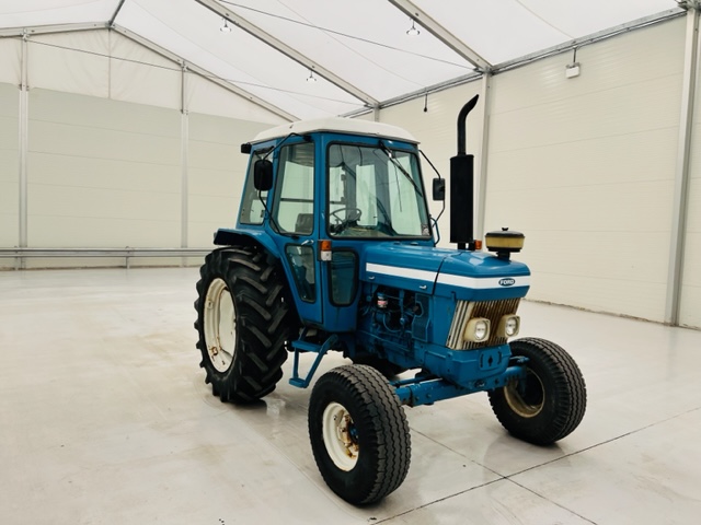 Ford 7610 Tractor
