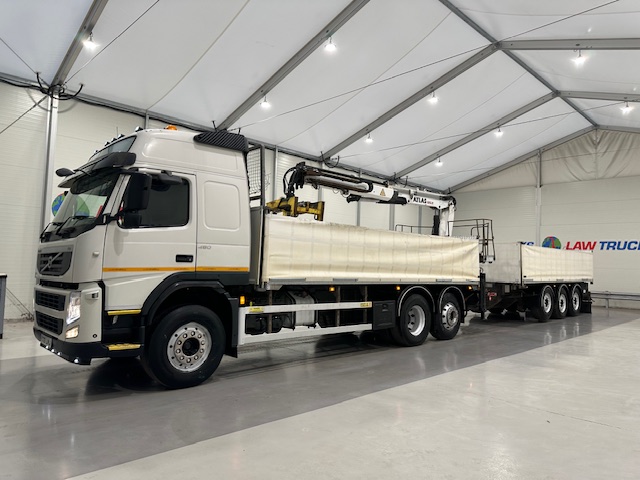 Volvo FM 450 Dropside Brick Grab Drawbar