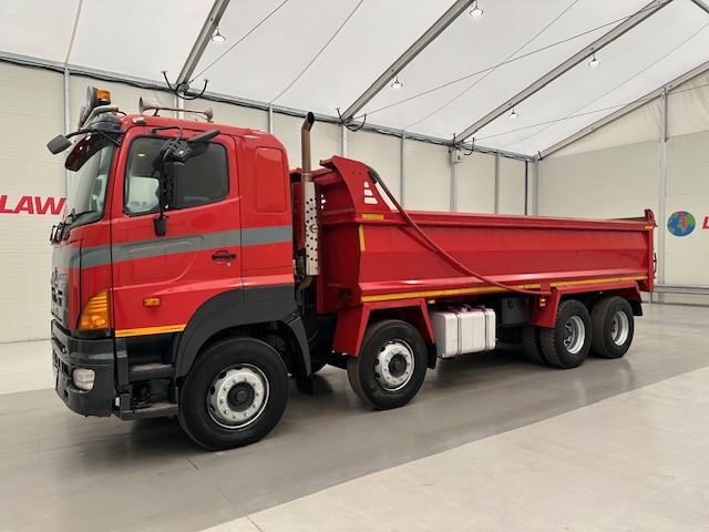 Hino 3241 700 8×4 Sleeper Cab Steel Tipper
