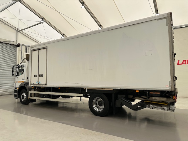 Mercedes Axor 1824 Day Cab Box Van
