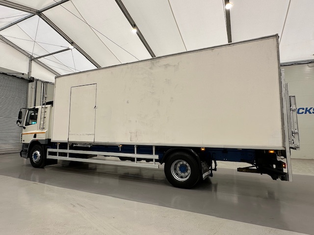 DAF CF65 220 Sleeper Cab Fridge Box