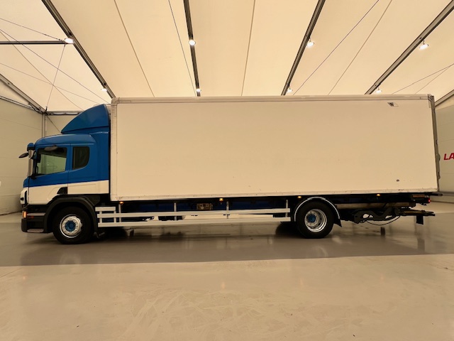 Scania P250 4×2 Sleeper Cab Fridge Box