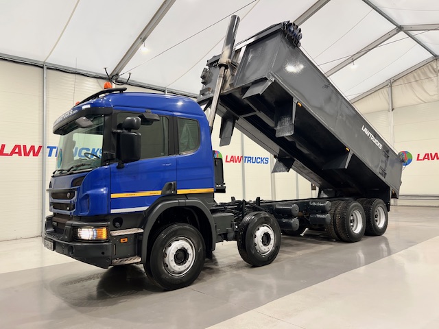Scania P370 8×4 Sleeper Cab Tipper Manual