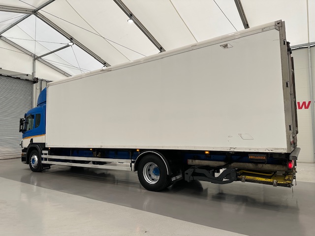 Scania P250 4×2 Sleeper Cab Fridge Box