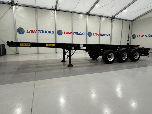Dennison Tri Axle Sliding Skeletal Trailer BPW