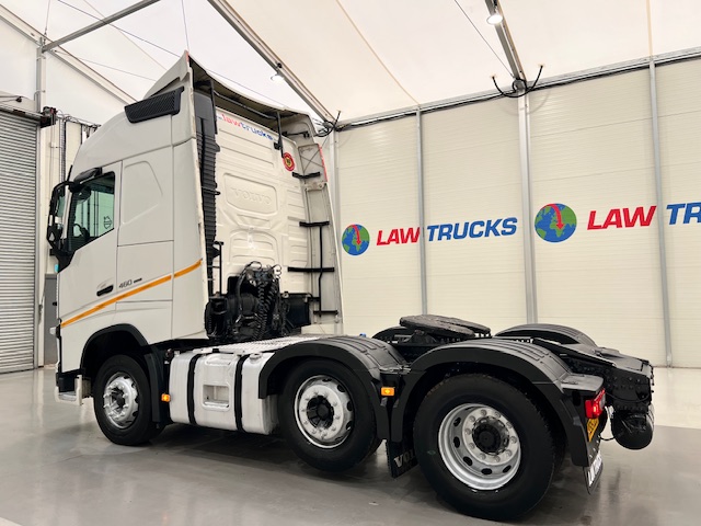 Volvo FH 460 6×2 Midlift Tractor Unit