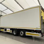 Mercedes Antos 2532 6×2 Rear Lift Day Cab Fridge Box - thumbnail