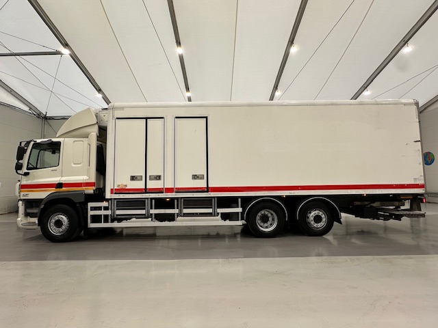 DAF CF 370 6×2 Sleeper Cab Fridge Box