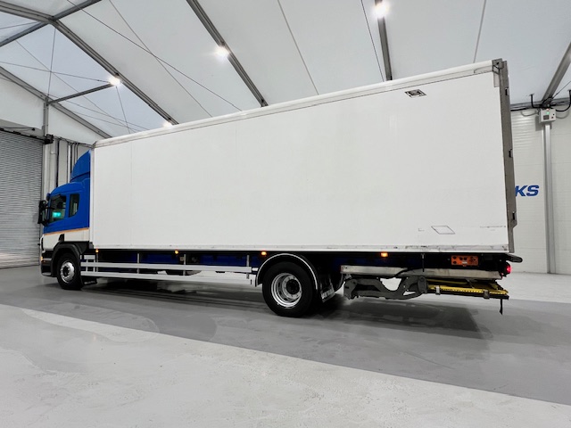 Scania P250 4×2 Sleeper Cab Fridge Box