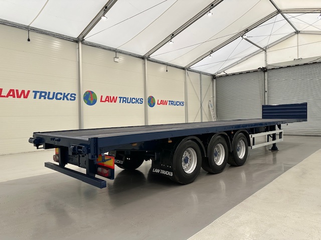 Concept Tri Axle Flatbed Trailer