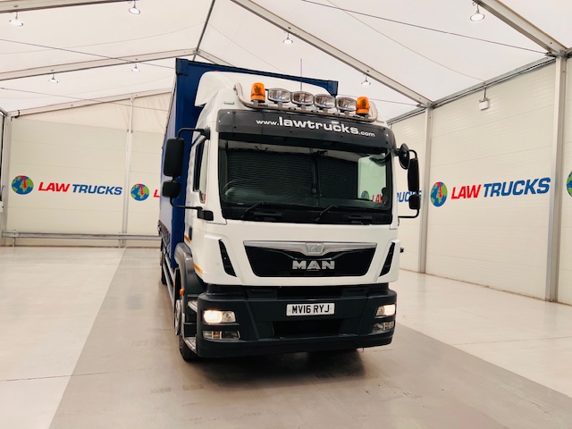 MAN TGS 26.340 6×2 Rear Steer Curtainsider