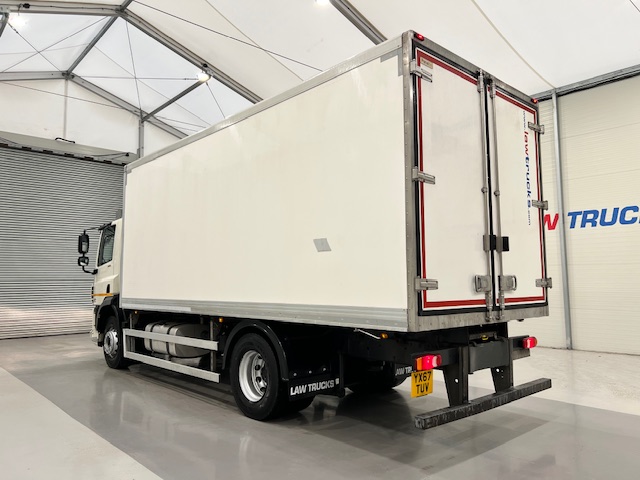 DAF CF 260 4×2 Day Cab Fridge Box