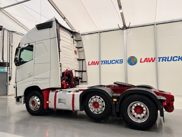 Volvo FH 500 GTXL 6×2 Midlift Tractor Unit