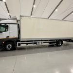 Mercedes Actros 1830 Sleeper Cab Box Van - thumbnail