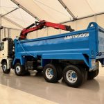 Volvo FM 460 8×4 Steel Tipper Grab - thumbnail