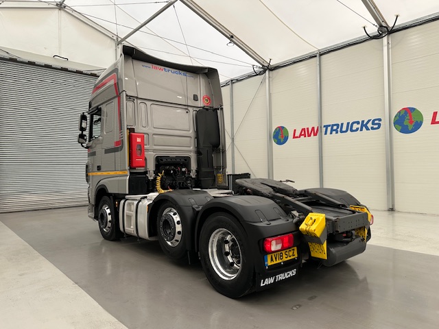 DAF XF 530 6×2 Midlift Tractor Unit