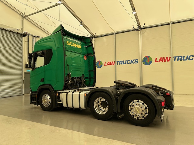 Scania R450 6×2 Rear Lift Tractor Unit PTO
