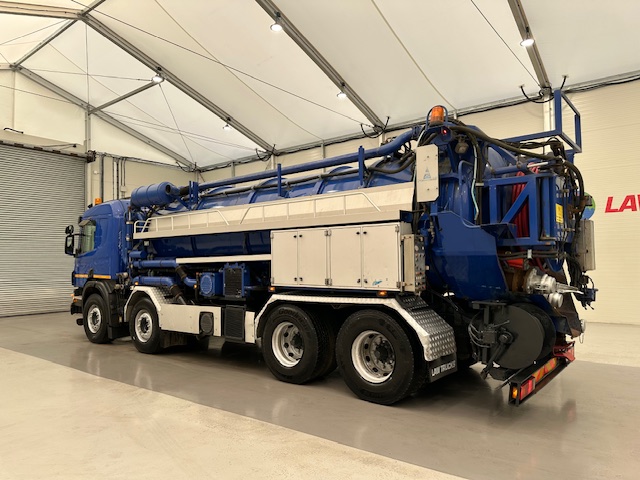 Scania P420 8×4 Sleeper Cab Vacuum Tanker