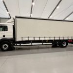 MAN TGM 18.250 4×2 Sleeper Cab Curtainsider - thumbnail