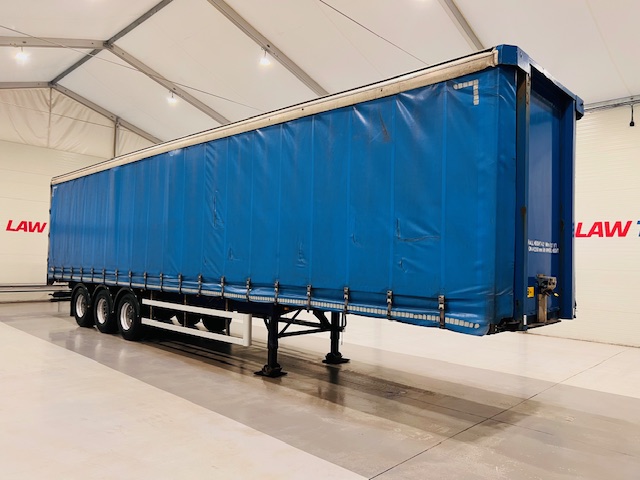 SDC Tri Axle Curtainsider Trailer
