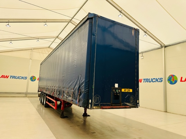 Montracon Tri Axle Curtainsider Trailer