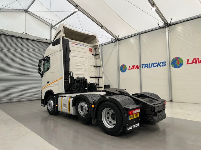 Volvo FH 460 6×2 Sleeper Cab Midlift Tractor Unit
