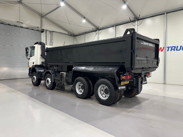 DAF CF85 360 8×4 Day Cab Steel Tipper