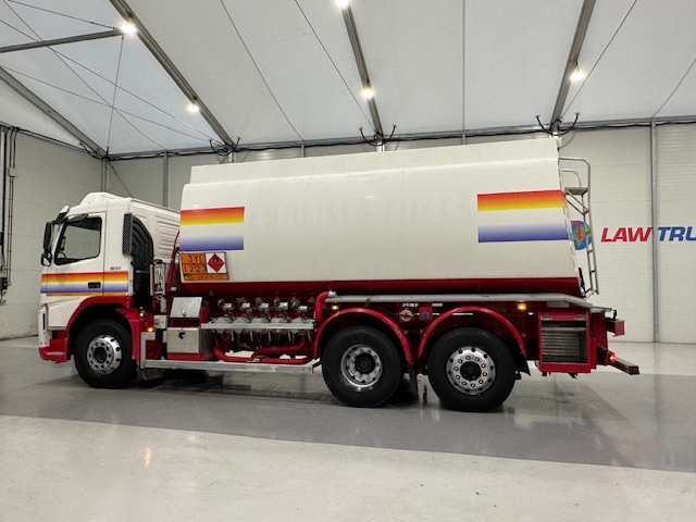 Volvo FM 300 6×2 20,000 Litre Fuel Tanker