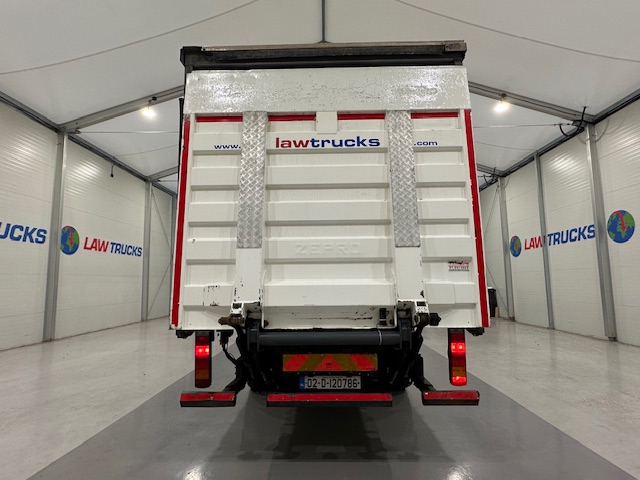 Scania 114 340 6×2 Rear Lift Sleeper Cab Curtainsider
