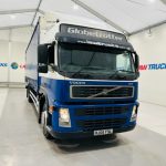 Volvo FM 300 6×2 Sleeper Cab Curtainsider - thumbnail
