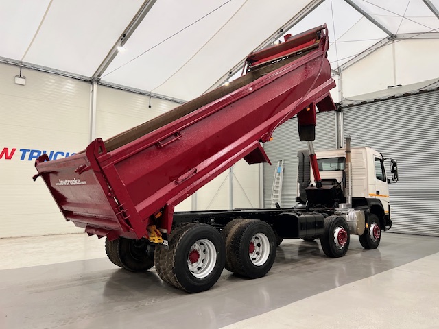 Volvo FMX 380 8×4 Day Cab Steel Tipper