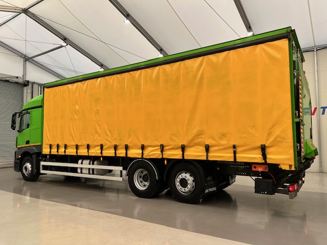 Mercedes Actros 2536 6×2 Sleeper Cab Curtainsider