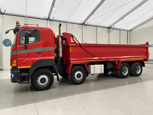 Hino 3241 700 8×4 Sleeper Cab Steel Tipper