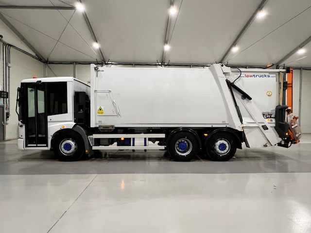 Mercedes Econic 2630 6×2 Refuse Bin Lorry