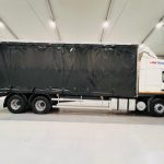 Volvo FM9 260 10 Tyre Sleeper Cab Curtainsider - thumbnail