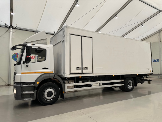 Mercedes Axor 1824 Day Cab Box Van