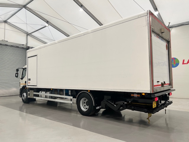 DAF LF 230 4×2 Day Cab Fridge Box